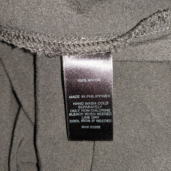 4/$16 ❇️ Express Off The Shoulder Black Dress - Picture 6 of 6